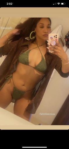 Candice Patton Naked tits webcam