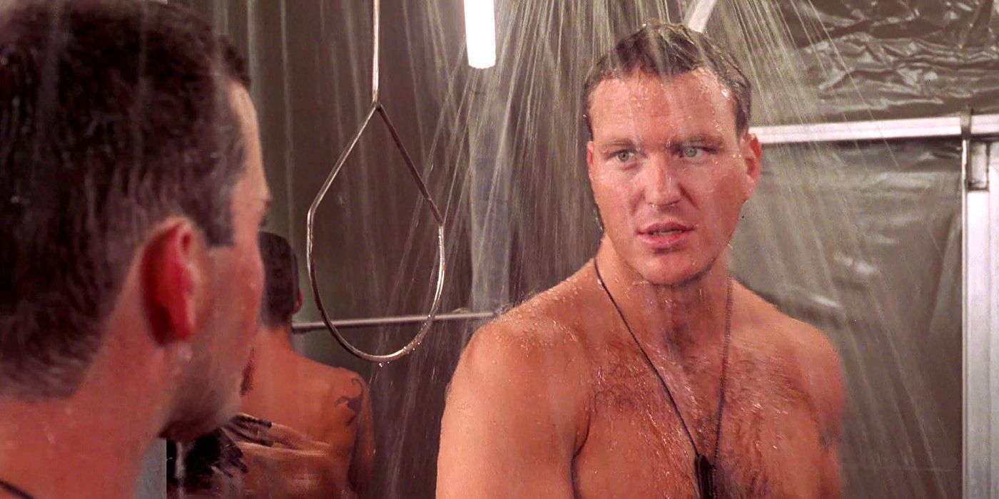 aldi alimin add shower scene in starship troopers photo